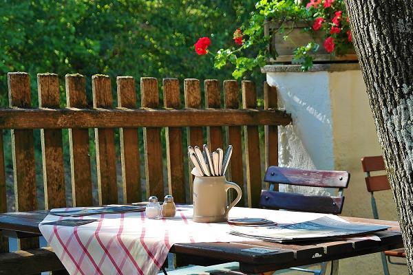 Biergarten Garden Full Beer